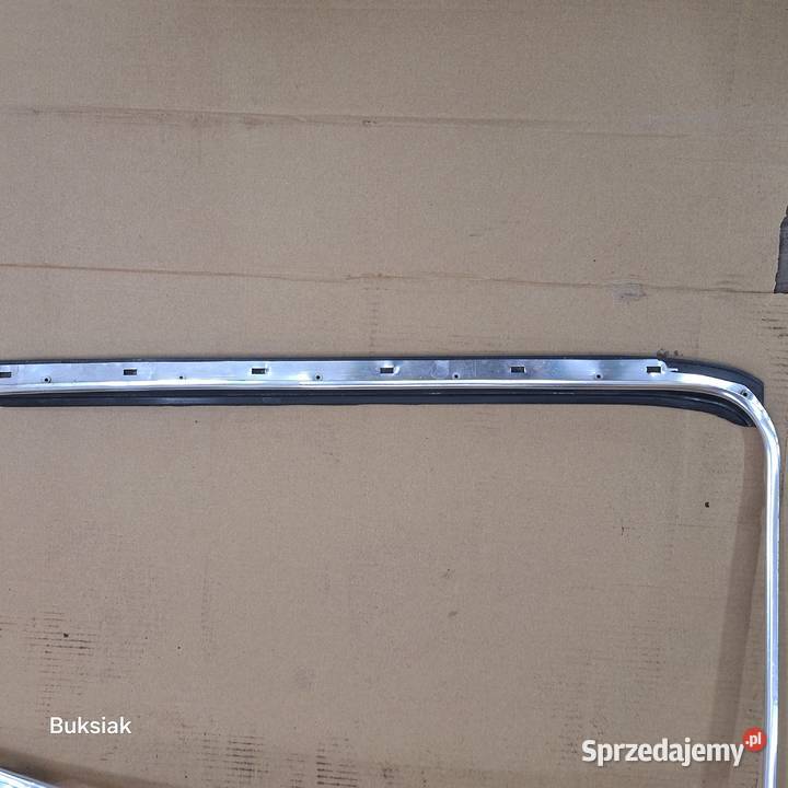 VW Garbus ramka zewnętrzna drzwi z uszczelką do sprzedam