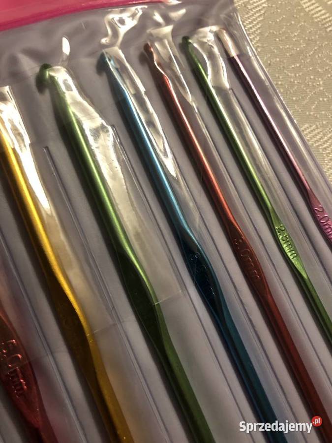 zestaw szydełek w etuinowerozmiar 28 Zegrze