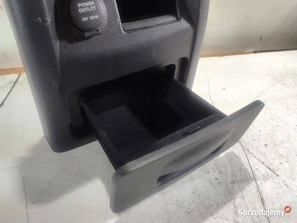 SCHOWEK GNIAZDO ZASILANIA 12V 120W HYUNDAI SANTA