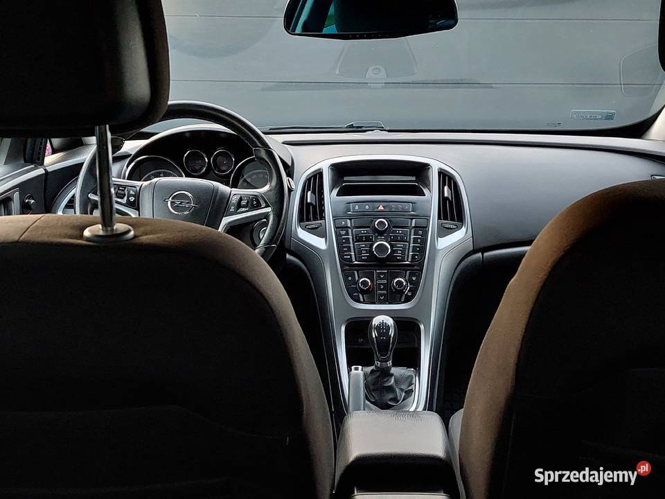 Sprzedam Opla Astrę GTC z 2015r Buszkowiczki