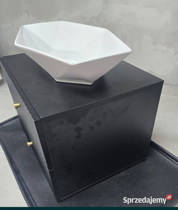 Nowoczesna szafka łazienkowa 60 pod umywalkę 60cm