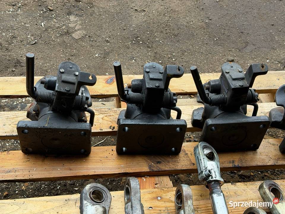 Zaczep automatyczny obrotowy ROCKINGER 245B