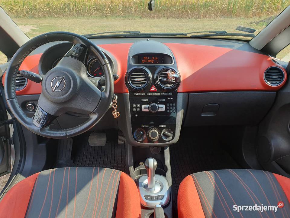 OPEL CORSA 2010AUTOMAT DUŻYM SERWISIE nieuszkodzony