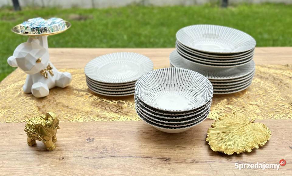 189 Serwis obiadowy 24 elementy kropki Zabrze