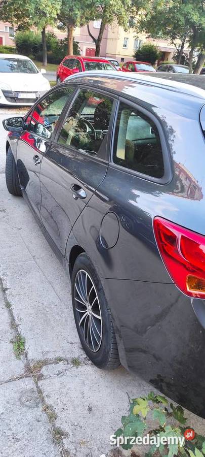 Kia ceed 2 kombi SW 14 CVVTMPI 2013 Kraków sprzedam