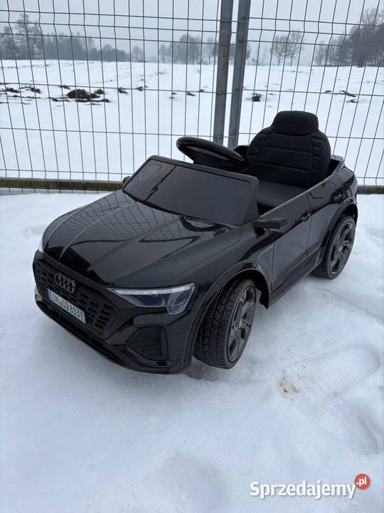 Samochód na akumulator Audi SQ8 nowy pojazd Pojazdy elektryczne i spalinowe Grabownica sprzedam