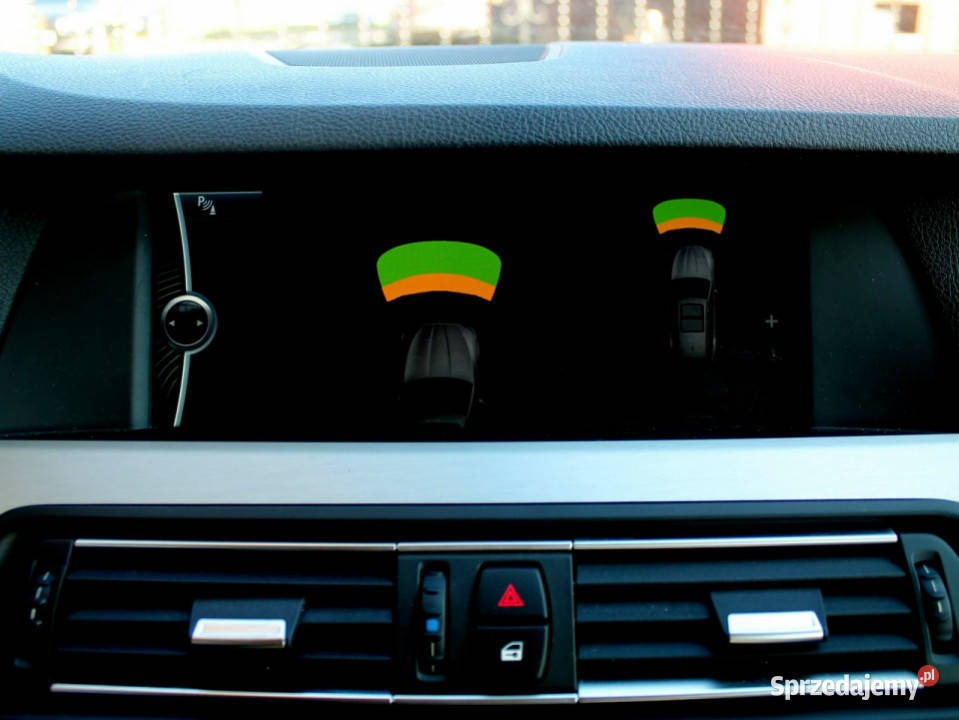 BMW 520 F10 F11 20 D 184 BiXenon SKÓRA Duża NAVI światła przeciwmgielne Zielenin