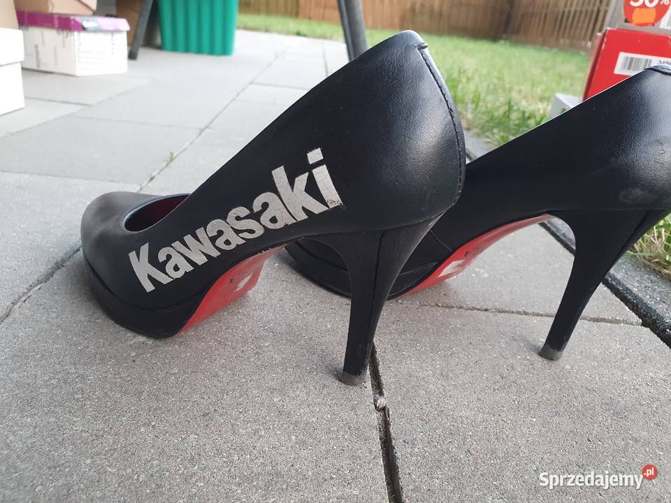 Szpilki skóra z napisem Kawasaki 38 Damskie Łódź sprzedam