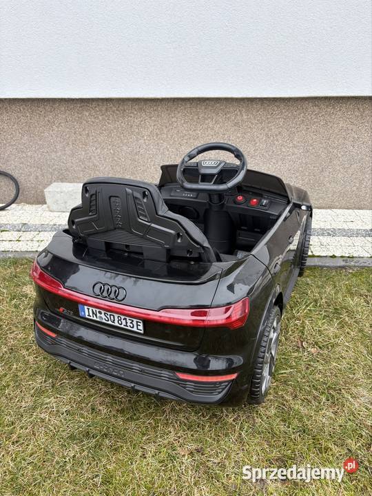 Auto na akumulator Audi SQ8 nowe elektryczne