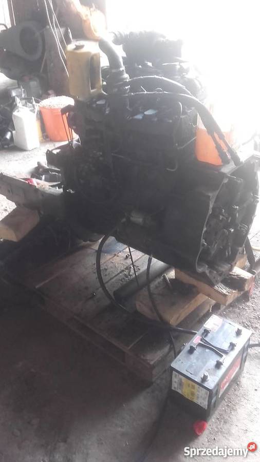 Silnik case 4 i 6 cylindrów odpala turbo bez Rolnictwo Młogoszyn