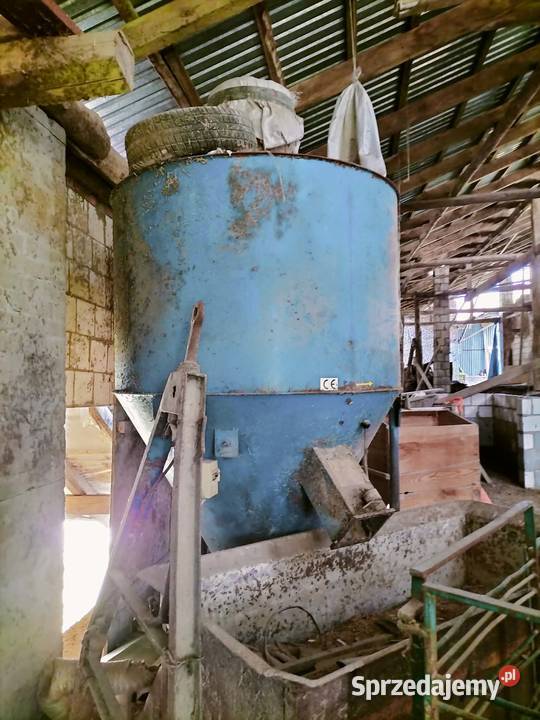 Mieszalnik pasz AgroInstal H028 22kW Teodorówka-Kolonia
