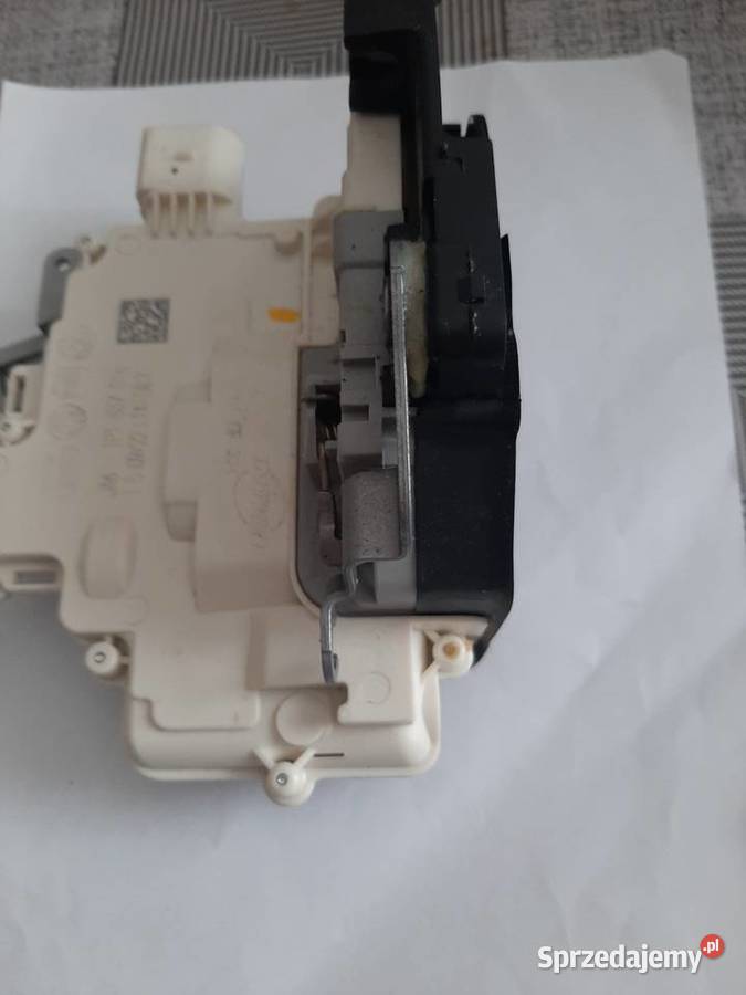 ZAMEK DRZWI AUDI A4 A5 Q5 Q3 TT PRZÓD PRAWY