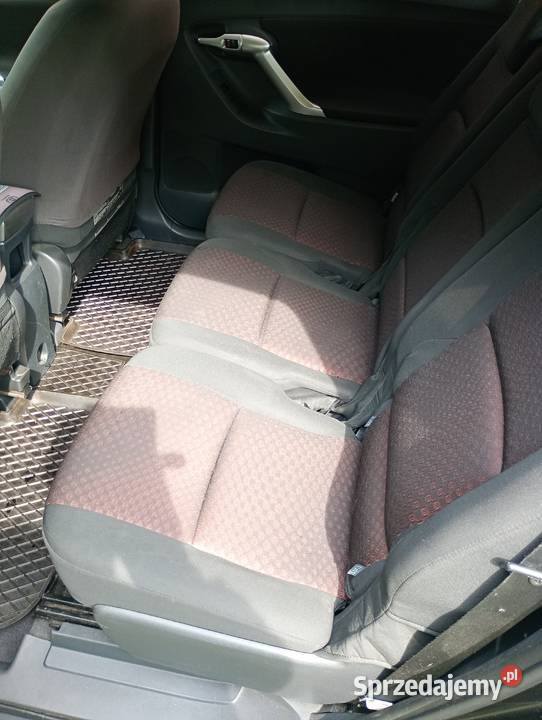 Sprzedam Toyota Verso 18 benzyna kolor czarny Przemyśl