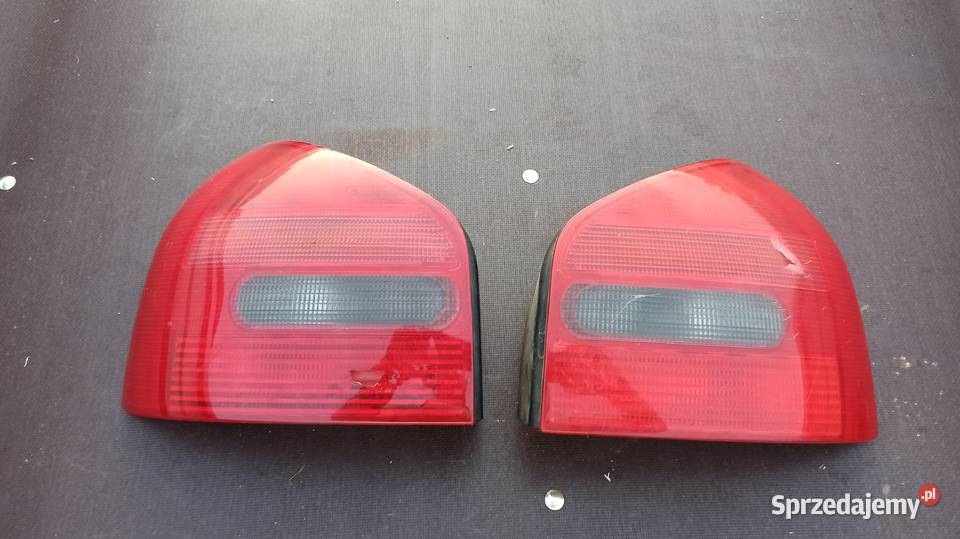 Lampy tylna Audi A6 C5 delikatne pęknięcia kmpl Dębica