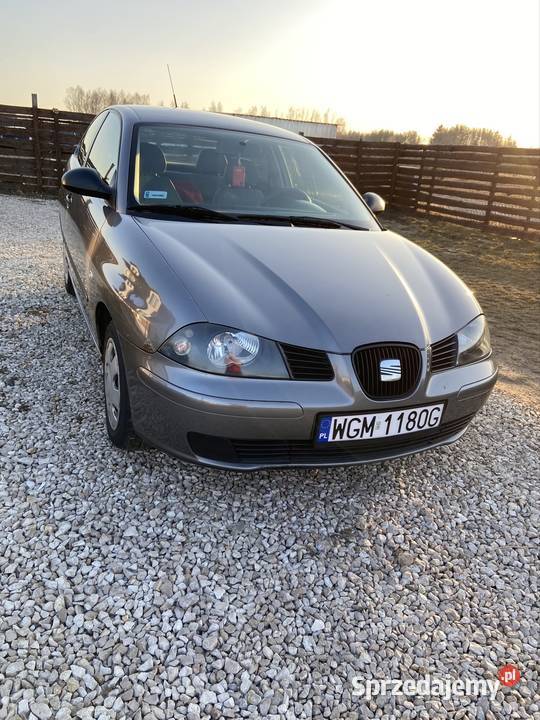 Seat Ibiza 12 benzyna 2003 nieuszkodzony Bednary sprzedam
