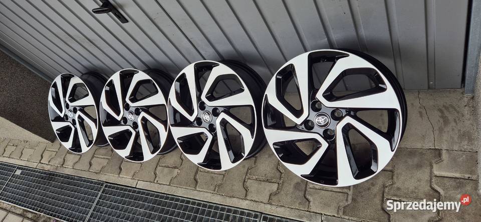 Oryginalne Felgi Toyota Aygo X R17 4x100 nowe Jelcz-Laskowice sprzedam