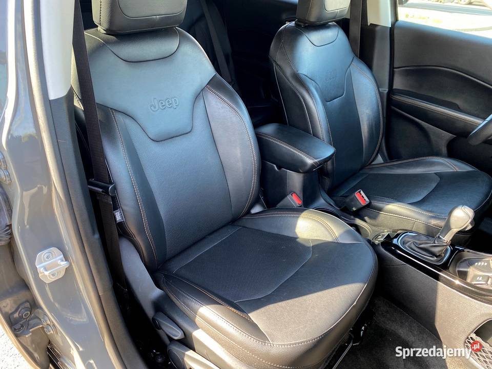 Jeep Compass AWD 24 Limited Automat isofix