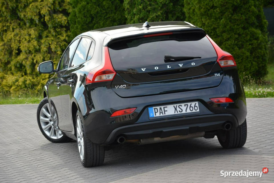 Volvo V40 biXenon LED Navi Kamera Virtual Zegary garażowany Ostrów Mazowiecka