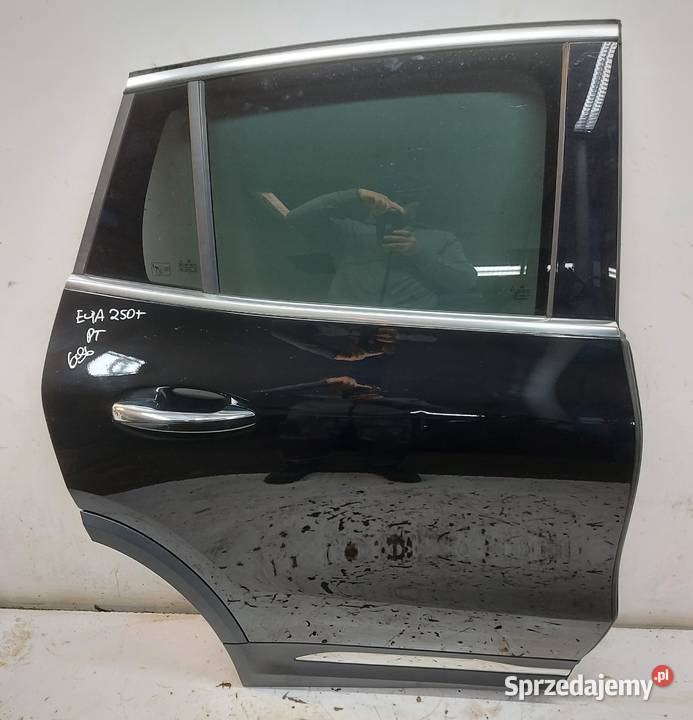Mercedes EQA 250 W243 DRZWI PRAWE TYŁ czarny 696