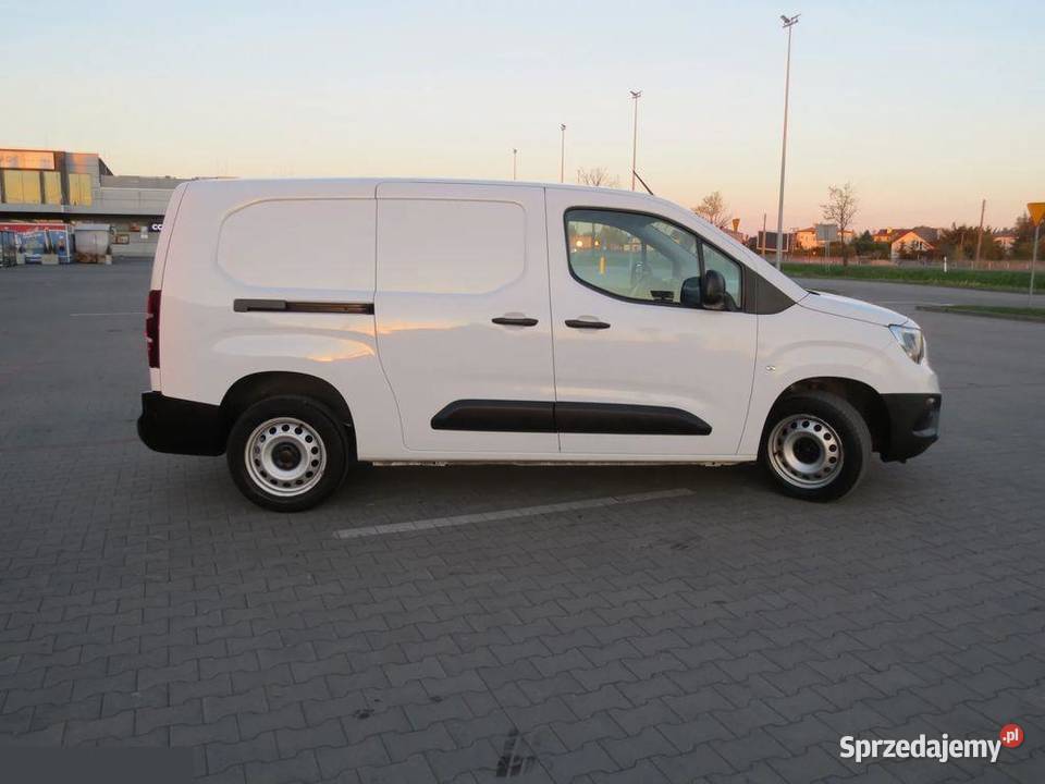 Opel COMBO 15d 102 2023r L2 SALON POLSKA Ciechanów