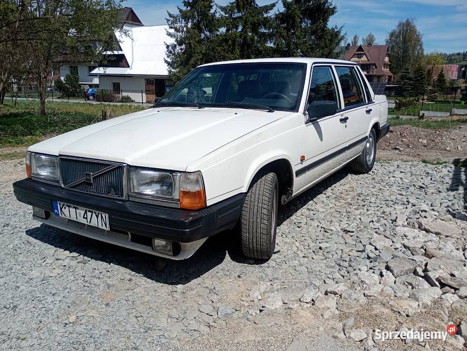 Volvo 740 2,3 benzyna z 1989 roku