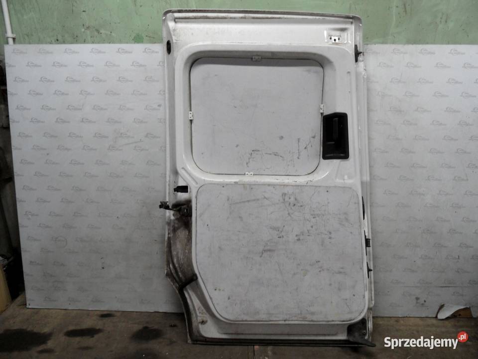 VOLKSWAGEN CADDY III LIFT 13r drzwi lewe boczne