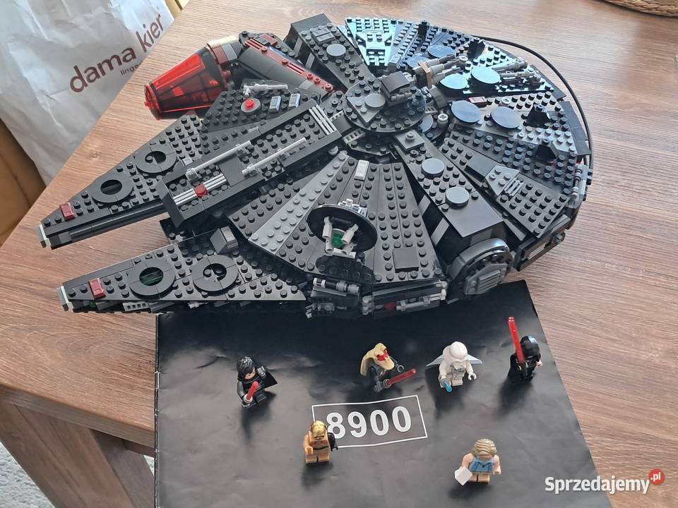 Sprzedam już złożony statek millenium z 6 Sandomierz