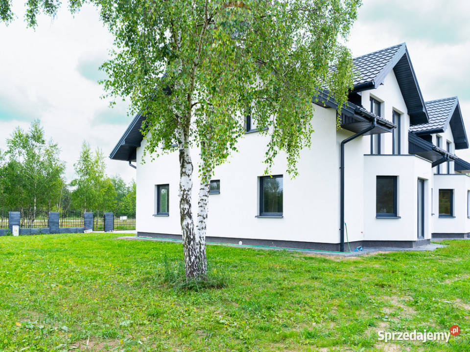 Połowa domu w pobliżu Kampinoskiego Parku Nar mazowieckie Kaliszki