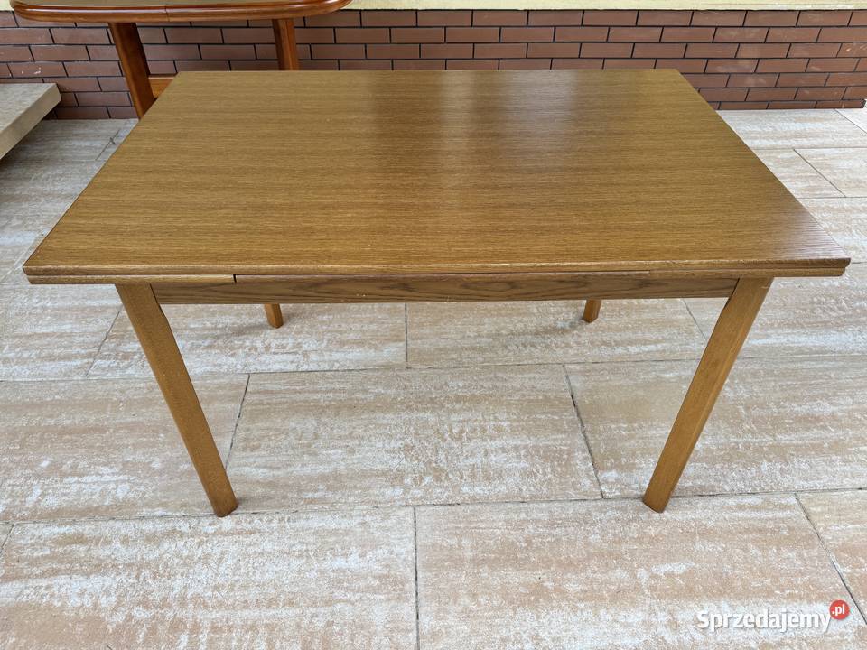 Stół rozkładany prosty w kolorze dębowym do mazowieckie