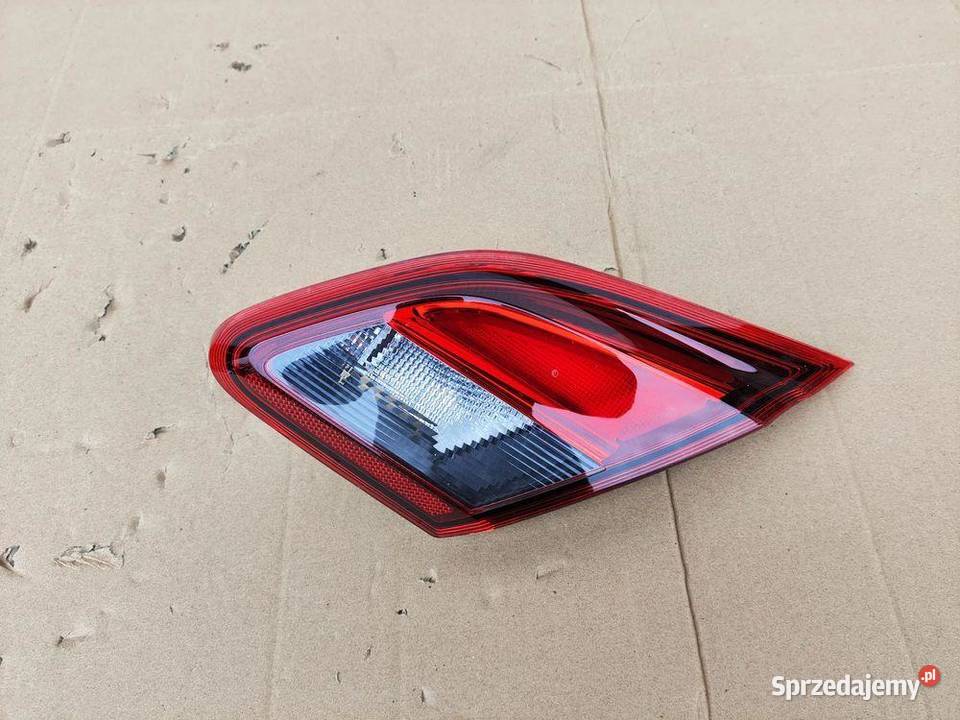 OPEL CORSA E 5D LAMPA W KLAPĘ PRAWA TYŁ