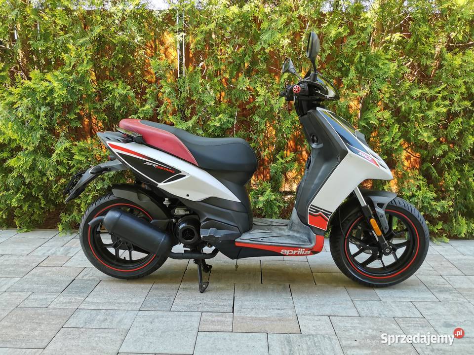 Aprilia SR Motard 50 2T