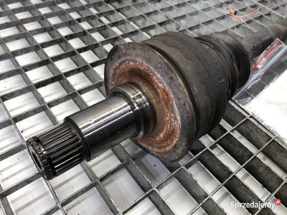 PÓŁOŚ LEWY TYŁ MERCEDES X204 21 170 SUV 0815 osobowe Półosie