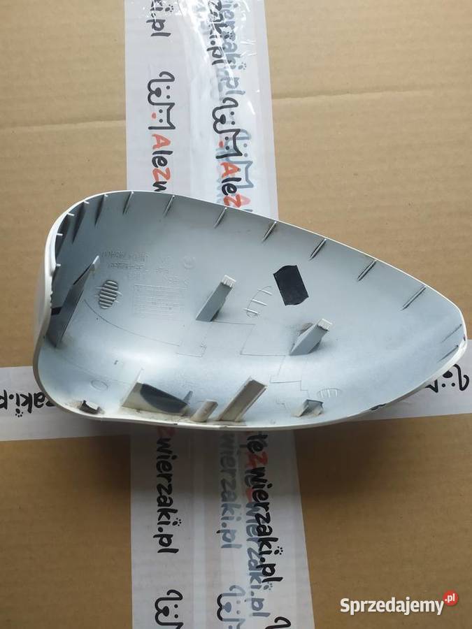 Fiat 500 obudowa lusterka prawa biała nakładka Rok produkcji 2009 Tuszyn