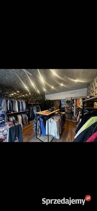 Sklep odzieżowy butik wyposażenie meble
