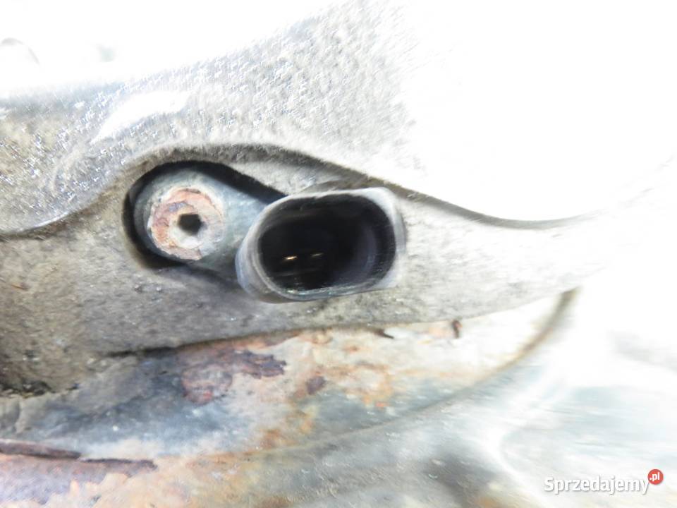 PIASTA PRAWY PRZÓD VW PASSAT B6 16 FSI