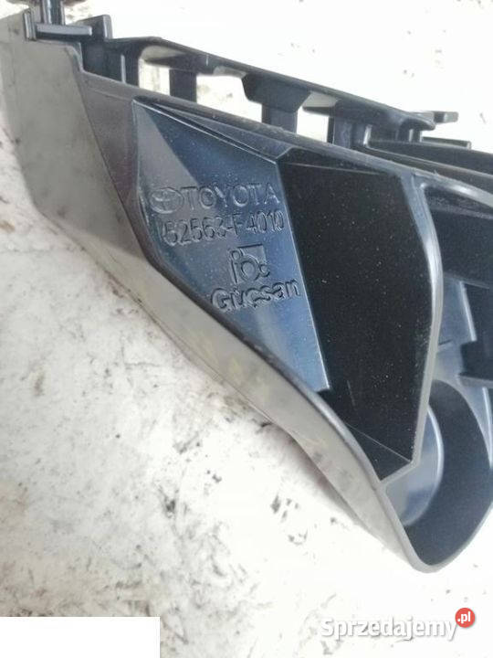Toyota CHR CHR slizg lewy tył 52563f4010 osobowe