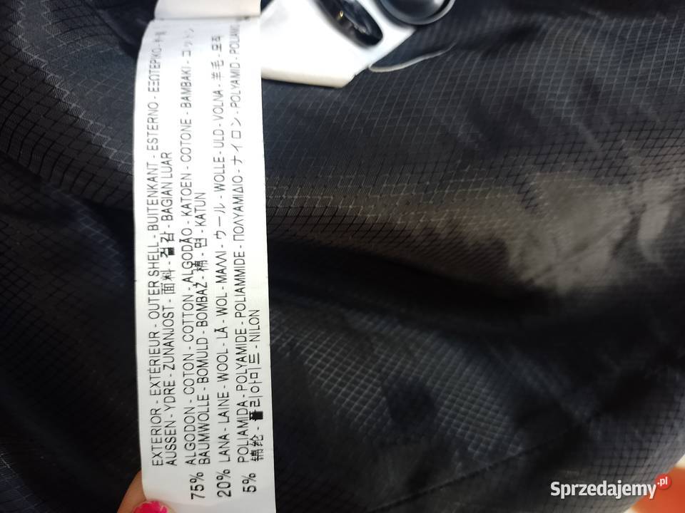 L ZARA Wełniany płaszcz z kapturem z Madrytu