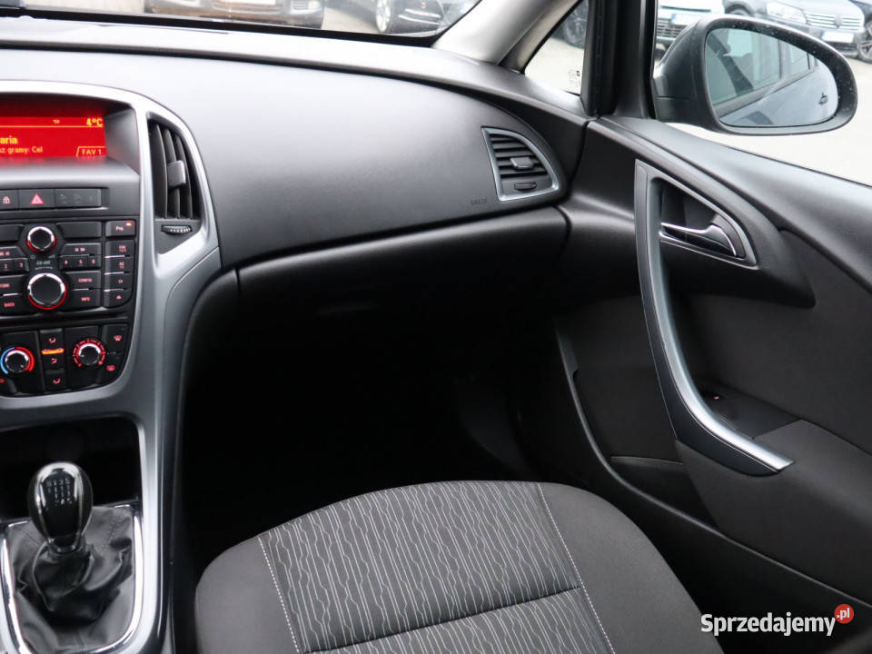 Opel Astra 14 T manualna Katowice