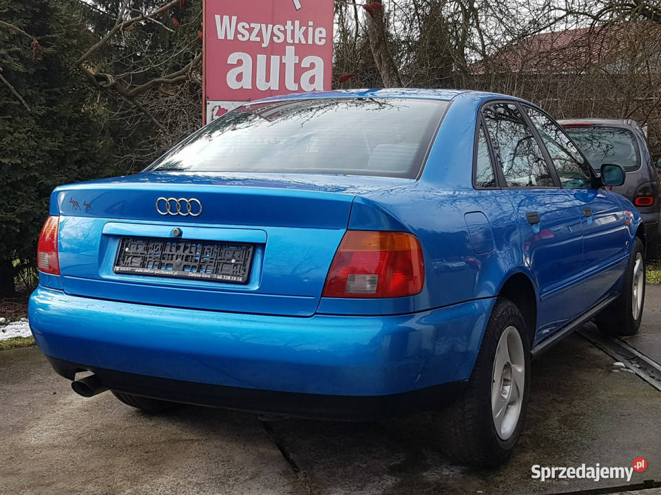 Audi A4 Bezwypadkowy Stan B5 19952001 światła przeciwmgielne małopolskie Skawina