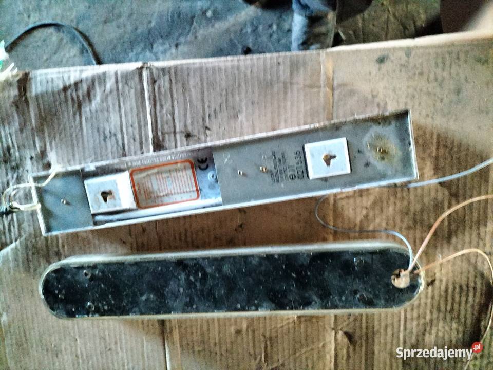 lampa oświetleniowa bus mercedes Przyczepa Pozostałe