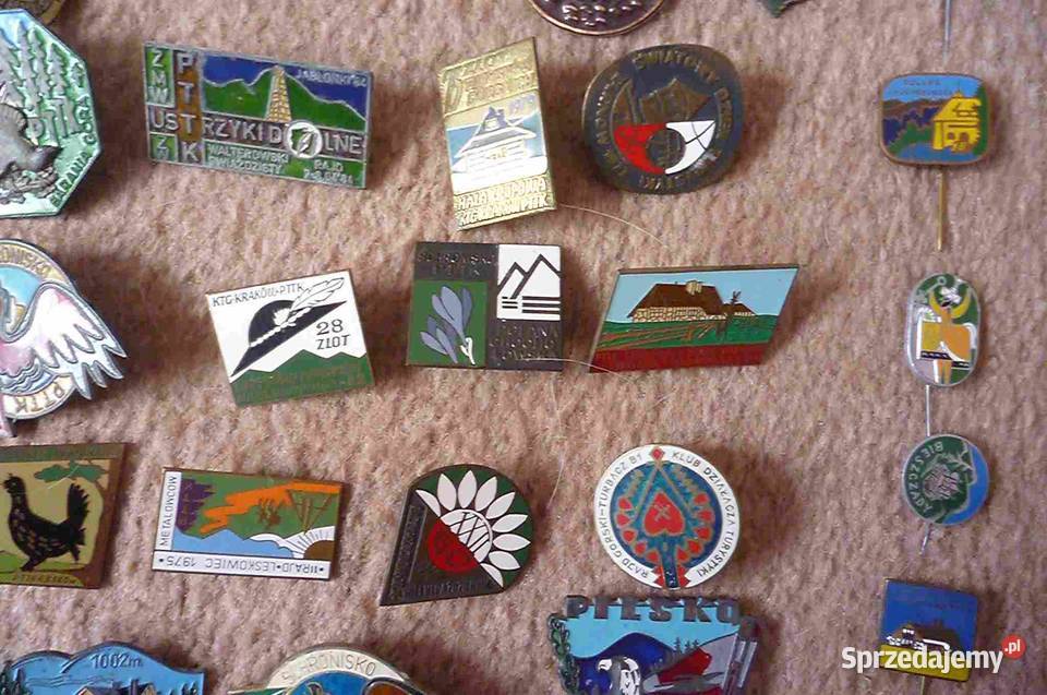 ZESTAW ODZNAK PTTK STARE I INNE 82 Kraków
