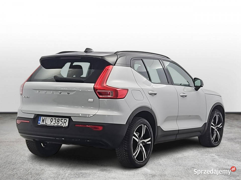 Volvo XC 40 T5 PlugIn Hybrid RDesign Z Polskiego światła LED Warszawa