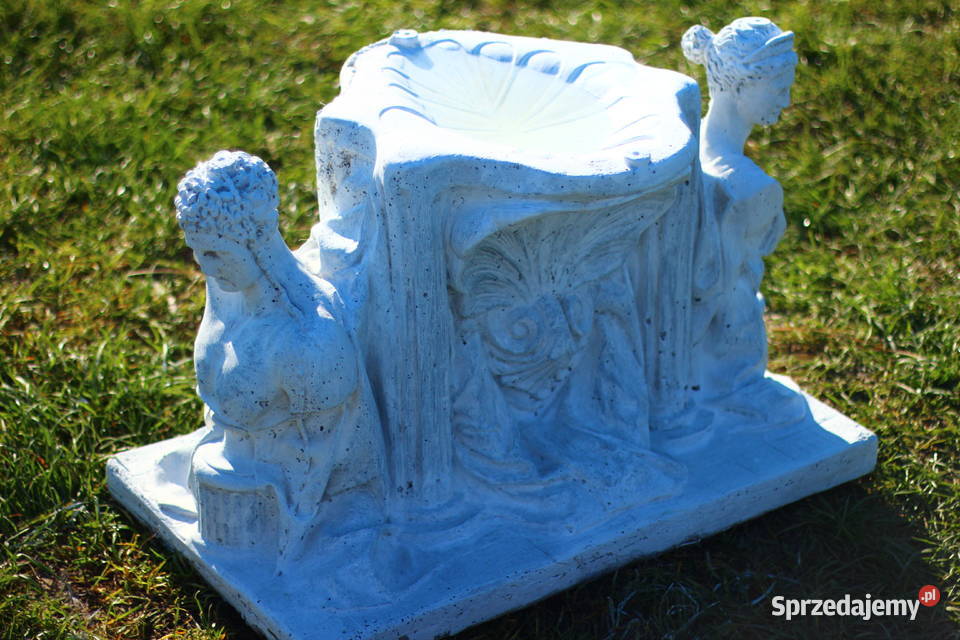 Figury rzeźby ogrodowe betonowe poidełko ptaków Goliszów