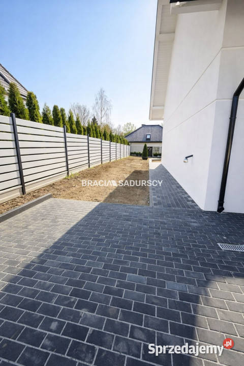 Dom wolnostojący Brzozówka Krakowska 23528m2