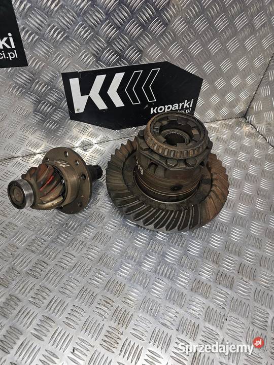 Dyferencjał mechanizm różnicowy Massey Ferguson pomorskie Gdynia