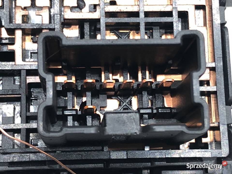 PRZEŁĄCZNIK REGULACJI LUSTEREK NISSAN PATHFINDER podkarpackie