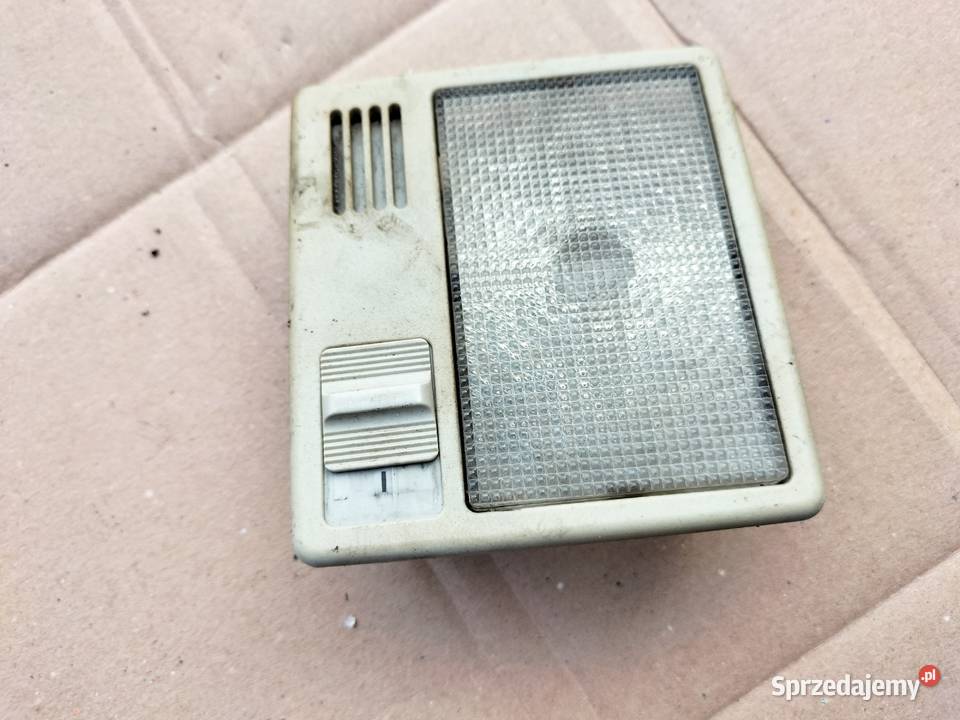 AUDI 80B4 80 B4 LAMPKA WNĘTRZA OŚWIETLENIE lubelskie Kamień-Kolonia