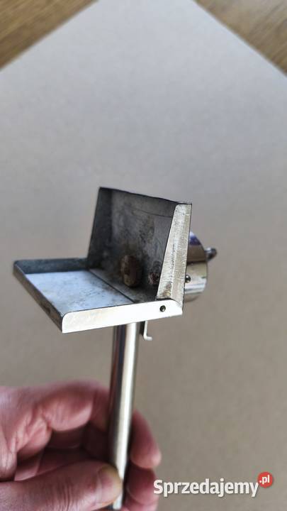 Zabytkowa lampa błyskowa na proszek magnezowy Toruń