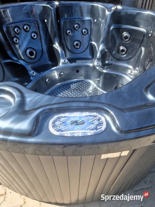 Jacuzzi ogrodowe zimowe SPA Balboa 220x210 Akryl Olkusz