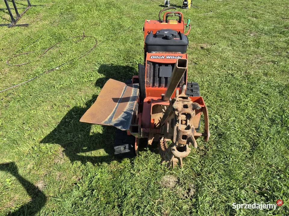 Koparka łańcuchowa Trencher Ditch Witch C16X pełny VAT Ciechanów